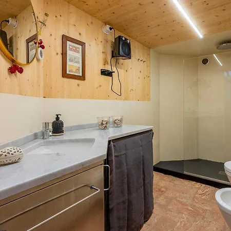 Chiesa San Giuseppe Holiday home Gravedona