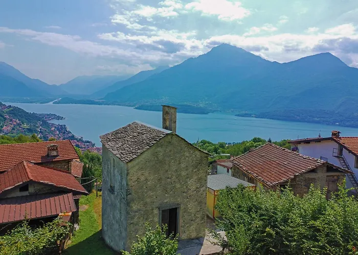 Chiesa San Giuseppe Hébergement de vacances Gravedona